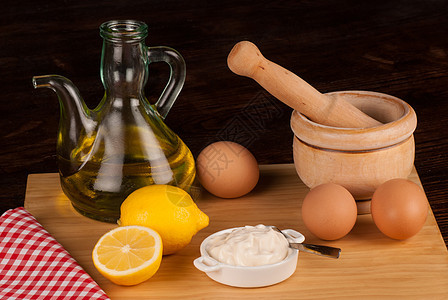 蛋黄素成分伴奏食物奶油柠檬小菜切菜板静物奶油状用具水平图片