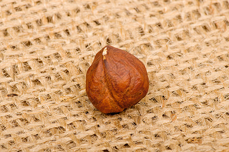 圆滑背景的黑桃栗子坚果味道食物种子松鼠季节性核桃白色小吃榛子图片