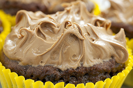 落霜蛋糕甜点巧克力棕色食物小吃背景图片