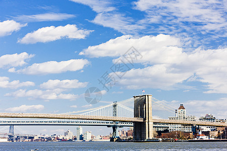 美国纽约市布鲁克林大桥和曼哈顿大桥位置景观城市地标建筑学世界旅行建筑外观图片