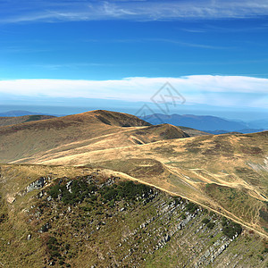 山地草原的秋天家庭晴天摄影飞龙天线打印风景天空人类图片