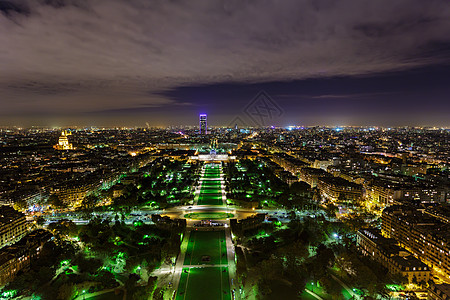 Eiffel铁塔夜景图片
