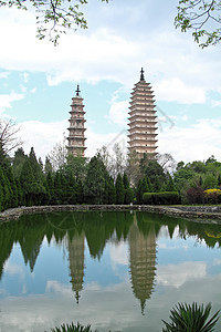 中国达利的三个塔塔佛教徒假期游客宗教地标天空建筑仪式风景建筑学图片