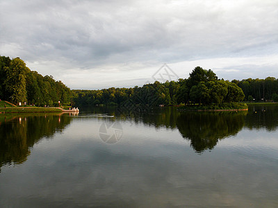 Tsaritsyno公园的Pond莫斯科场景森林植物池塘季节绿色公园叶子乡村图片