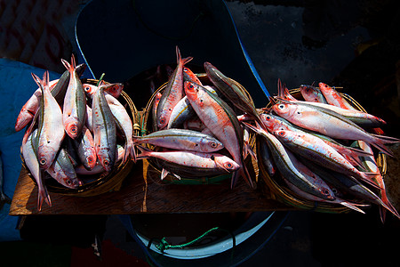 红鱼红鱼红色食物新年香料蔬菜脂肪愿望背景图片