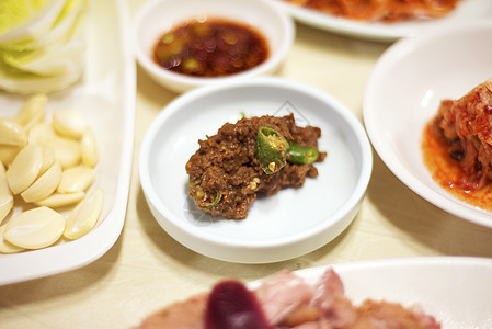 汉城餐厅的韩国菜盘食物黄豆蔬菜小菜盘子美食图片