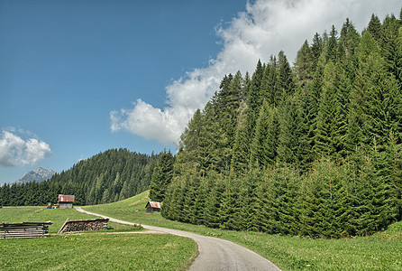 极好阿尔卑斯山脉情景 意大利多洛米人白云石头酒店风景景观顶峰高山旅行山脉晴天图片