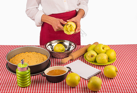 切苹果剥皮餐具美食馅饼烘烤食物甜点蛋糕糕点烹饪图片