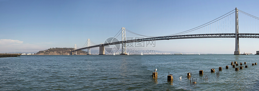 旧金山湾上空奥克兰湾桥图片