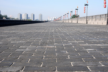 中国西安古城墙地标文化天空观光城堡建筑学历史性蓝色旅行灯笼图片