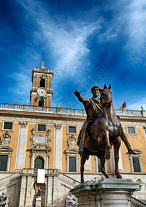 罗马广场和雕像图片