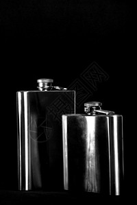 钢瓶配饰酒精金属饮料瓶子口袋宏观反思灰色图片