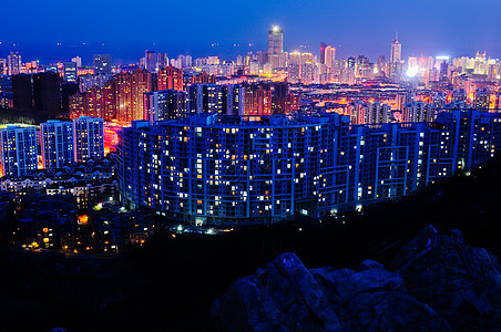 青岛风景建筑物灯光天空城市山顶图片