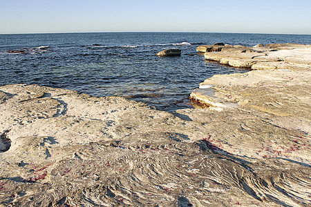 里海的冬岸地平线水晶薄片寒冷海岸海滩裂缝冷冻波纹冻结图片