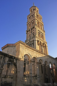 克罗地亚斯普利特圣多姆纽斯大教堂景观港口主教石头橙子城市城堡天空地标海岸图片