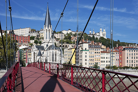 使用红脚桥的里昂视图红色城市地标行人教会大教堂码头天桥图片