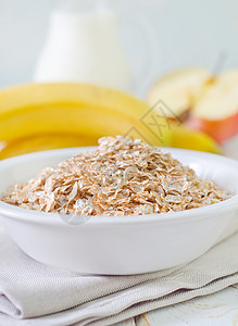 牛奶香蕉早餐水果玉米小麦粮食投手营养桌布静物牛奶麦片背景