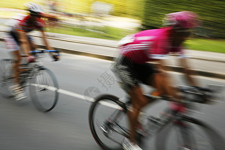 插画路快速骑自行车运动员男人领导者运动团体街道青年戏剧性运输竞赛男性背景