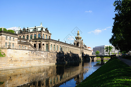 德国德累斯顿城堡尖塔建筑风景观光旅游文化遗产教会建筑学房屋图片