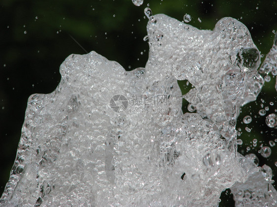 泉水喷泉井口溪流白色倾盆大雨自来水厂喷射灯泡流动草稿图片