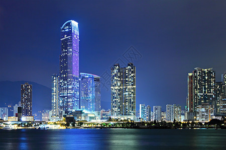 周湾晚上在香港场景旅行商业城市建筑经济天际办公室港口景观图片