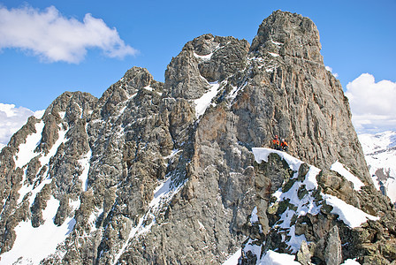 山上攀登者登山运动风险胜利远足者成人荒野旅行冒险天空图片