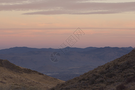 带天空的山地山脉天际沙漠太阳场景旅游目的地日落剪影阳光风景图片