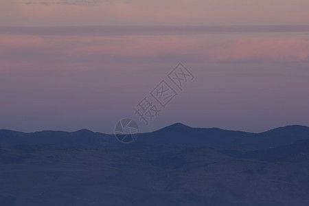 带天空的山地山脉日落沙漠天际太阳剪影风景阳光目的地旅游场景图片