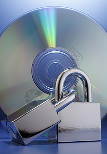 数据安全保安金属光盘碟片系统拥抱摄影隐私挂锁情侣图片