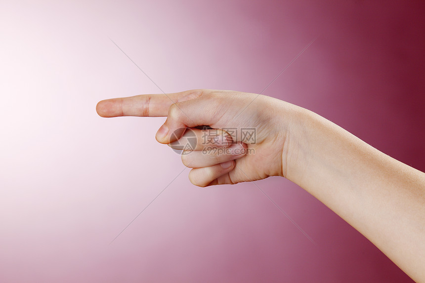 指针拇指背景责任责备粉色白色粉红色摄影食指手指图片