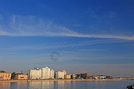 圣彼得堡城市景色在日落前的夕阳升起文化反射晴天全景景观旅游旅行明信片框架金子图片