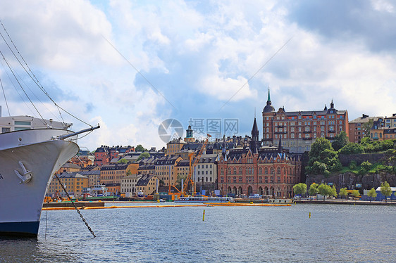 斯德哥尔摩的船舶和城市风景天空建筑景观场景旅游全景反射房子首都地标图片