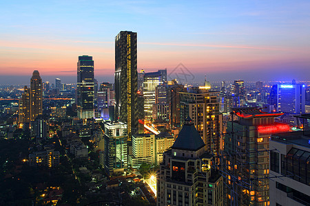 曼谷天线城市风景世界建筑景观办公室摩天大楼阳台公共汽车市中心交通天空图片