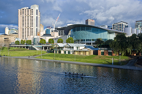 Adelaide市中心习俗风景中心天空城市建筑娱乐公园景观建筑学图片