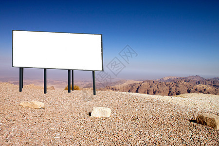 沙漠中的广告牌路标横幅营销运动人行道木板标语促销公告账单图片