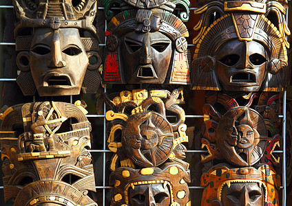 墨西哥木制面具 手工制作的木材面孔精神工匠市场木头文化传统雕刻仪式部落雕塑图片