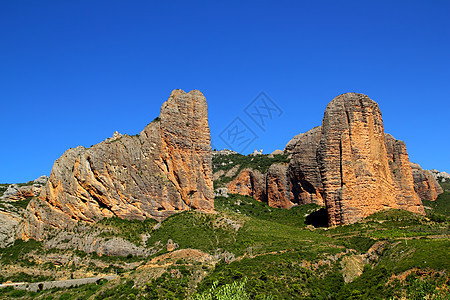 图标在Huesca塑造山脉顶峰岩石小路环境高度国家公园蓝色海拔天空图片