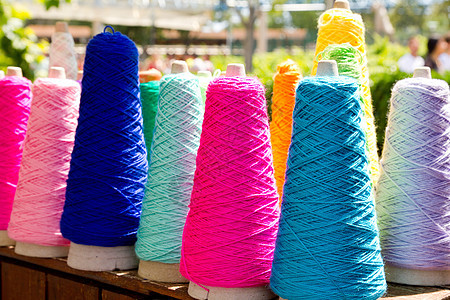 刺绣色彩多彩的线条池纤维纺织品裁缝缝纫线圈织物卷轴衣服产品团体图片