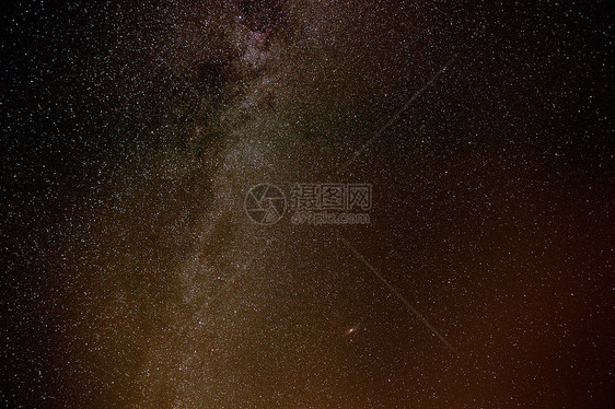 夏天晚上的银状星星座行星天空勘探灰尘乳白色星云星系墙纸火花图片