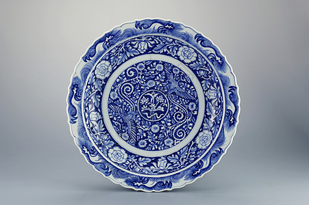 古董制品装饰花朵风格历史盘子蓝色瓷器陶瓷商品图片