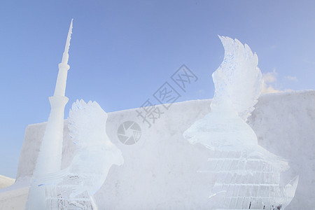 日本日积雪节雕刻雕像冻结季节雪祭蓝天图片