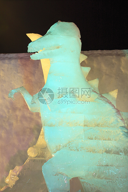 日本日积雪节雪祭白色季节水晶雪花雕刻雕像图片
