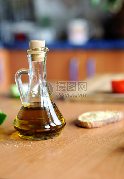 橄榄油厨房玻璃瓶子收成黄色食物蔬菜季节液体文化图片