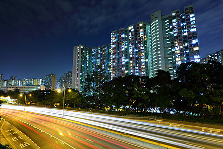 晚上在市中心贩卖景观都市城市建筑运输商业地标戏剧性港口旅游图片