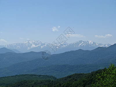 高加索自然保护区壮丽的山地风景图全景地形石头山峰树木峡谷旅行岩石森林蓝色图片