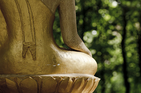 泰国布达雕像后面的泰国文化宗教上帝艺术寺庙神社纪念碑佛教徒旅游建筑学图片