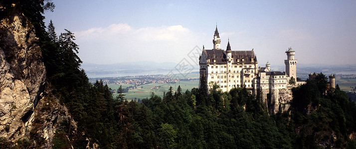 纽施旺斯坦城堡童话旅行天空地标皇家岩石故事文化石头魔法图片