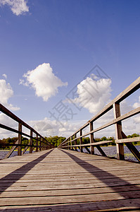 长长步行的木木马龙湖大桥图片