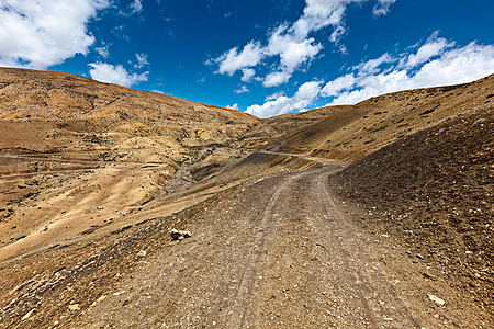 喜马拉雅山公路乡村道路风景田园运输泥路风光山脉小路图片