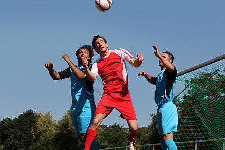 足球红色游戏跳跃工具爱好动力闲暇团队天空蓝色图片
